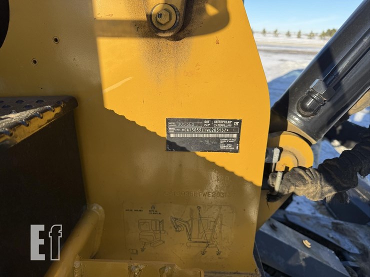 2017-caterpillar-305.5e2-image-10