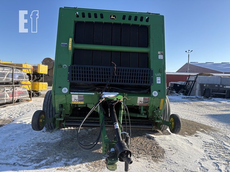 2020-john-deere-560m-image-2