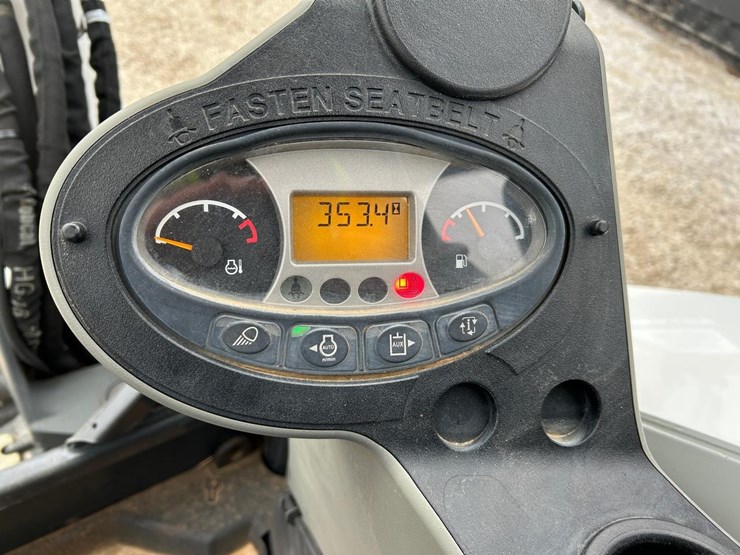 2023-bobcat-e35-image-21