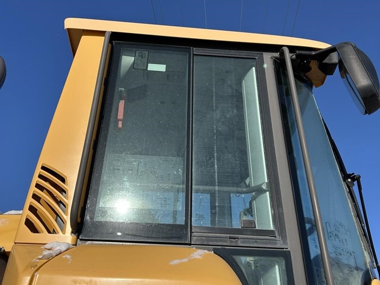 2012-volvo-l70g-image-40