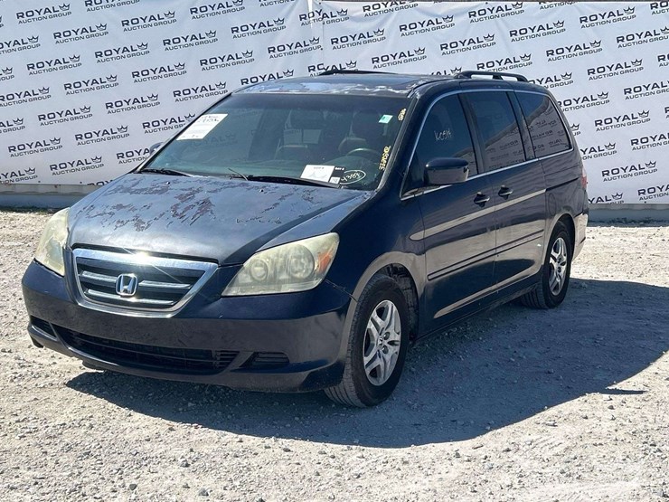 2006-honda-odyssey-image-1