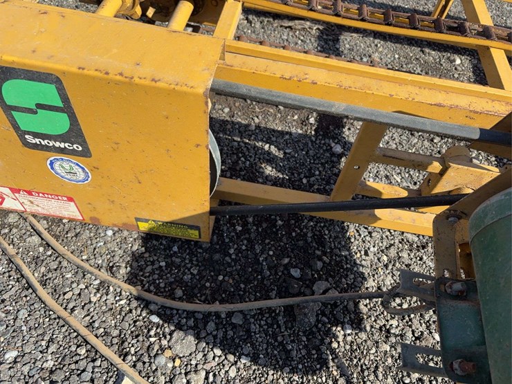 snowco-hay-elevator,-16-ft,-electric-motor-image-4