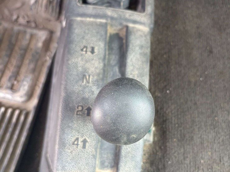 2009-chevrolet-silverado-image-16