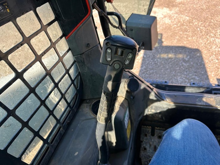 2022-bobcat-t66-image-22