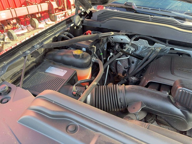 2018-chevrolet-silverado-2500-image-14