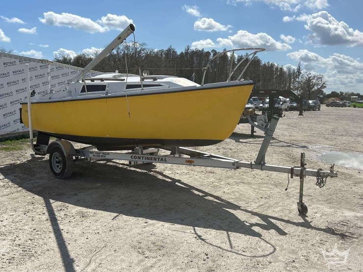 19ft-sailboat-w/-2018-continental-trailer-s/a-boat-trailer-image-2