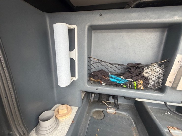 #1339-•-2011-fleetwood-36j-discovery-rv-/-motorhome-image-45