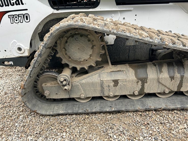 2022-bobcat-t870-image-14