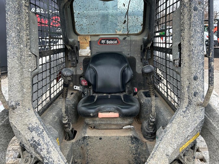 2021-bobcat-t66-image-12