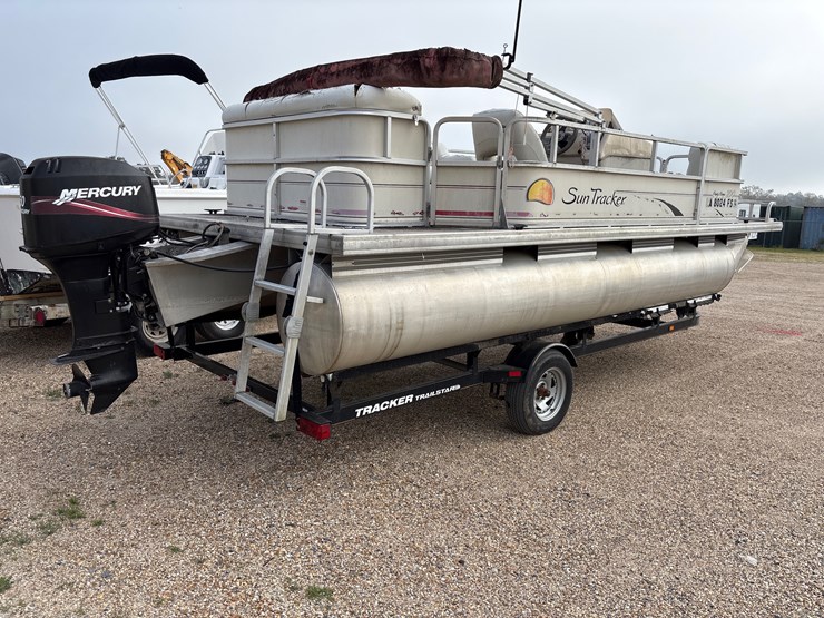 #1414-•-2008-sun-tracker-party-barge-200-image-1