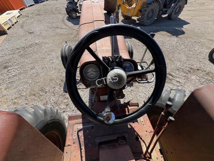 international-856d-image-14