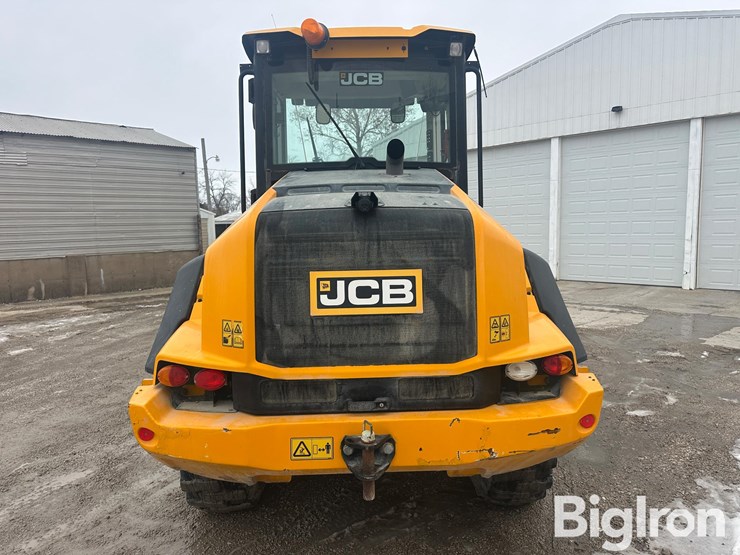 2020-jcb-411-image-6