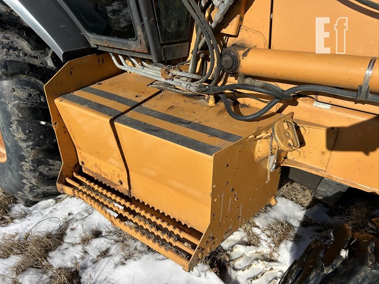 2000-case-570m-xt-image-23