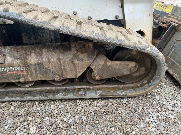 2019-bobcat-t870-image-14