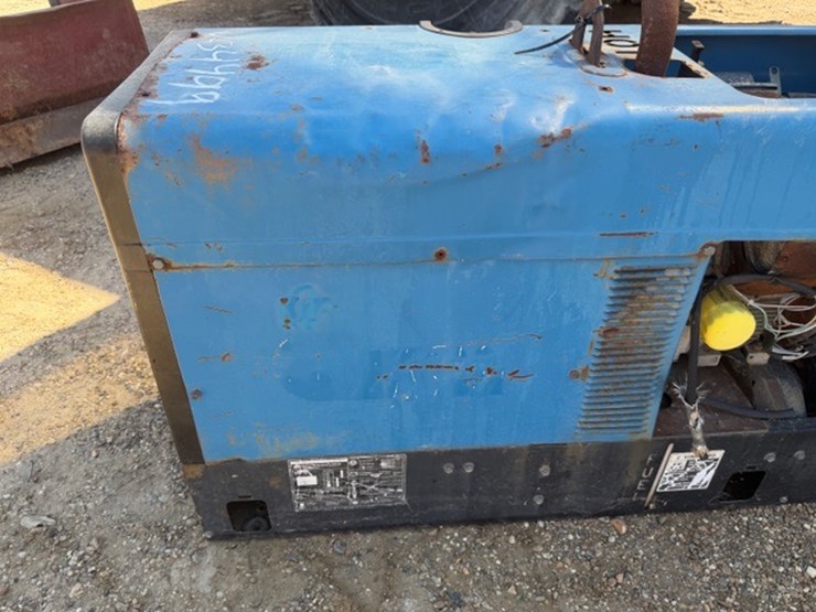 miller-bobcat-225-image-8