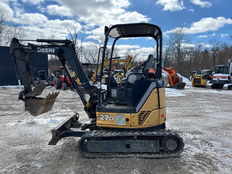 deere-27d-image-1