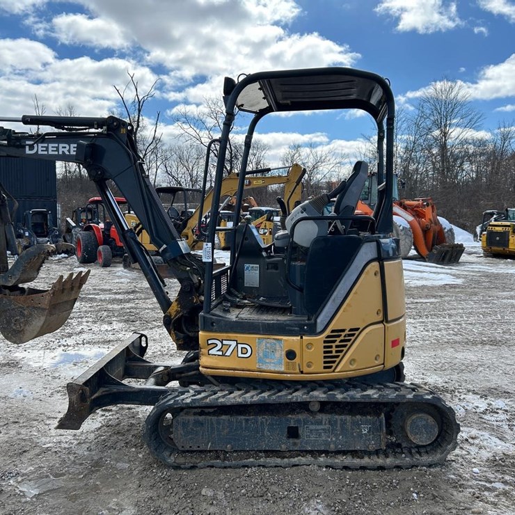 DEERE 27D