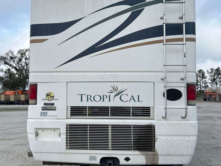 2005-freightliner-tropi-cal-t396-39ft.-class-a-motorhome-image-65