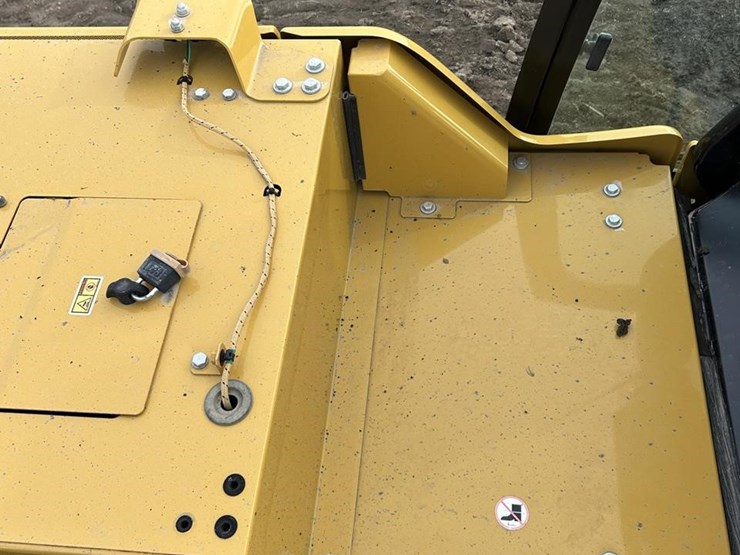 2023-caterpillar-336-image-97