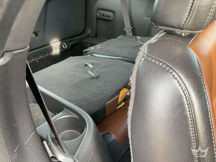 2011-ford-explorer-image-25