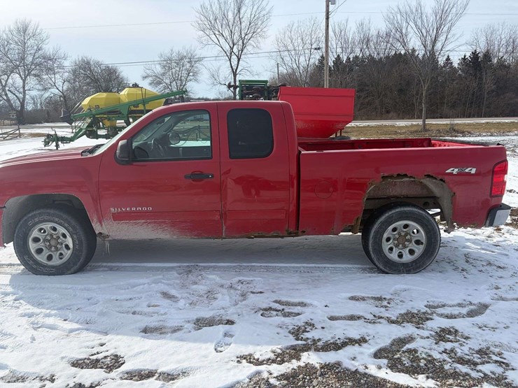 2009-chevrolet-silverado-image-4