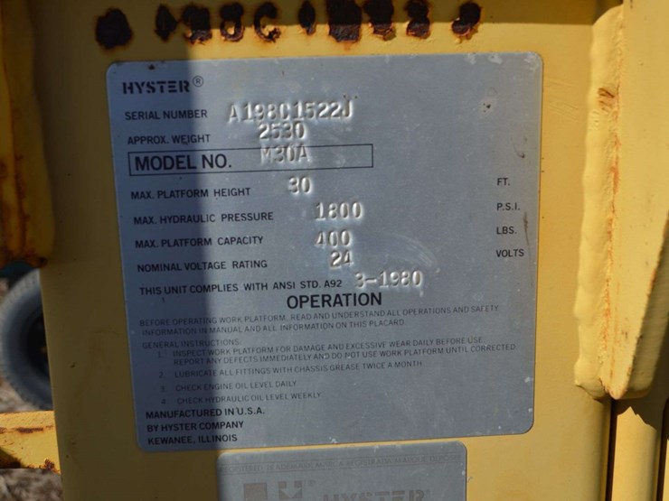 hyster-m30a-scissor-lift-image-5