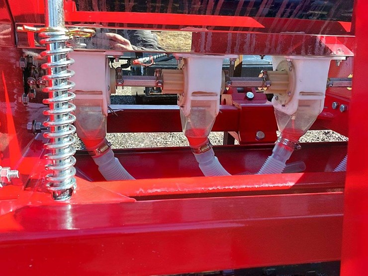 agt-skid-steer-and-tractor-no-till-seed-drill-seeder-planter-image-8