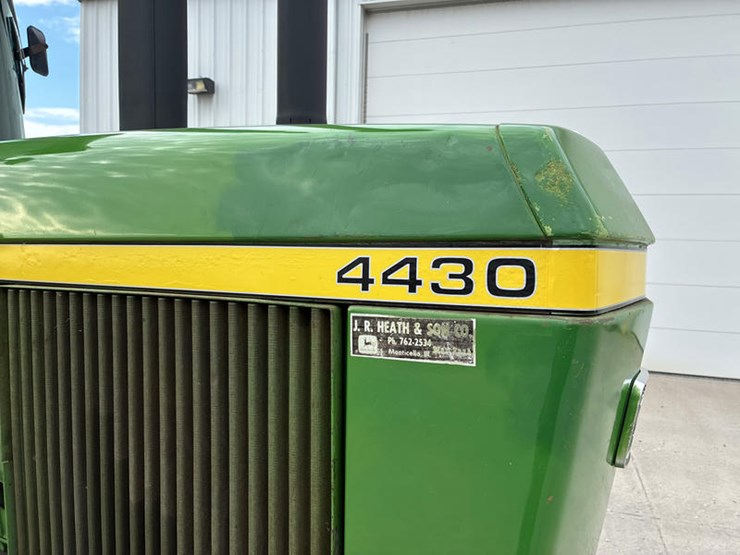 1975-john-deere-4430-image-13