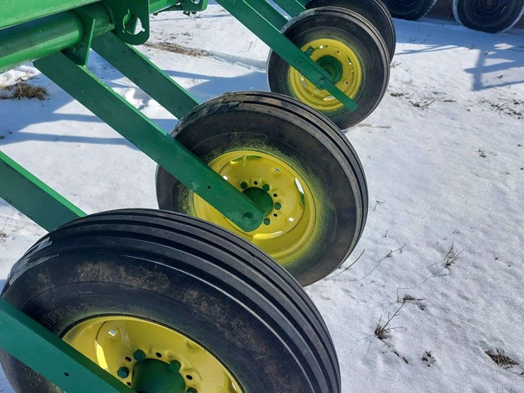 john-deere-7000-image-12
