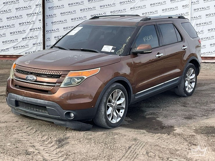 2011-ford-explorer-image-1