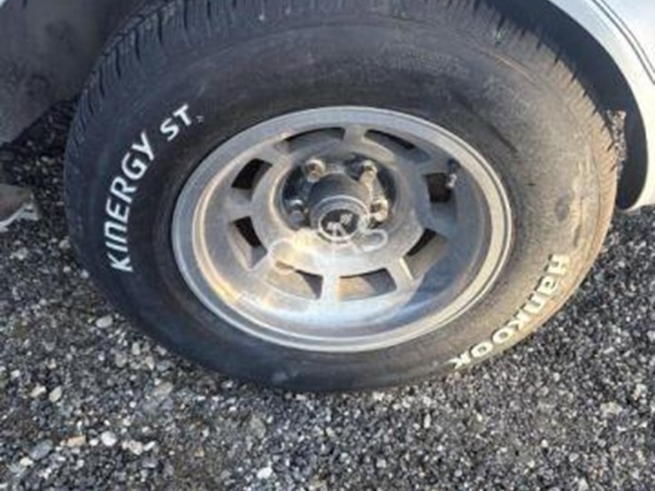 #58-•-1977-chevrolet-corvette-w/-t-top-image-12