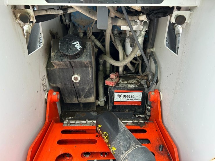 2020-bobcat-mt100-image-16