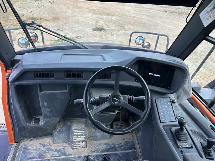 2022-doosan-da30-image-12