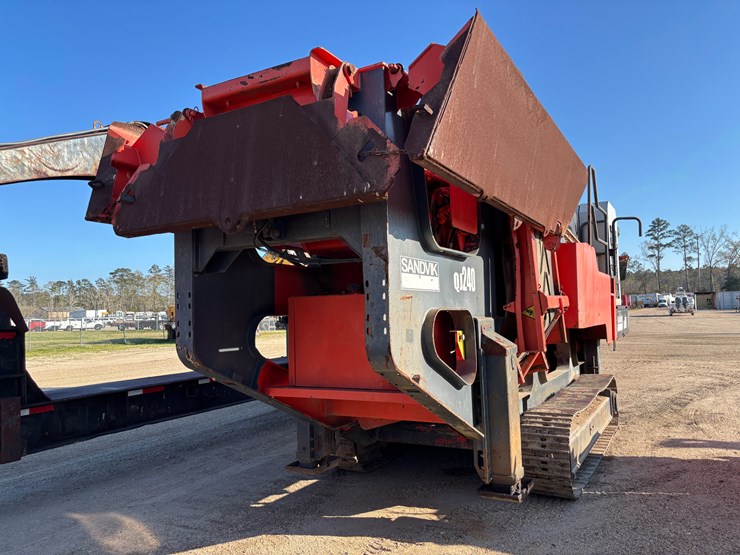 2004-sandvik-qj240-image-1