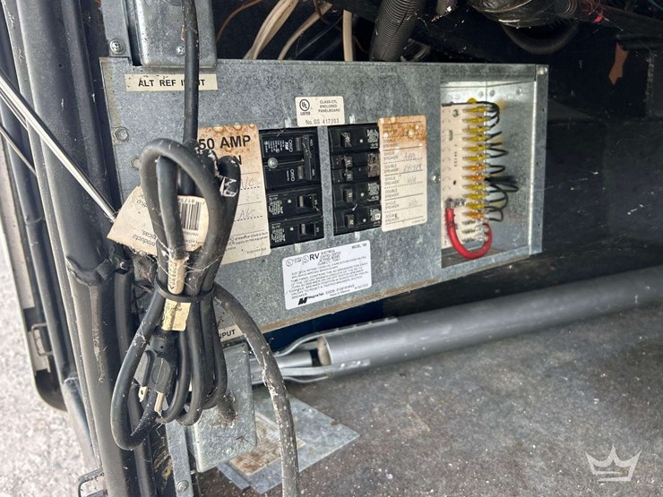 2001-freightliner-allegro-bus-class-a-motorhome-image-41