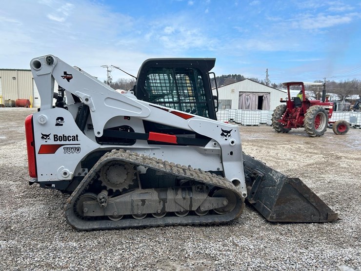 2022-bobcat-t870-image-5
