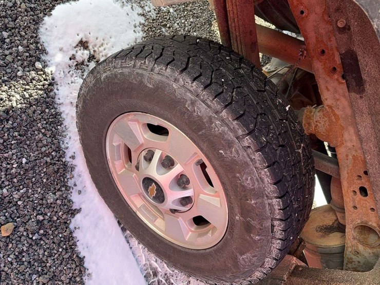 2018-chevrolet-silverado-2500-image-8