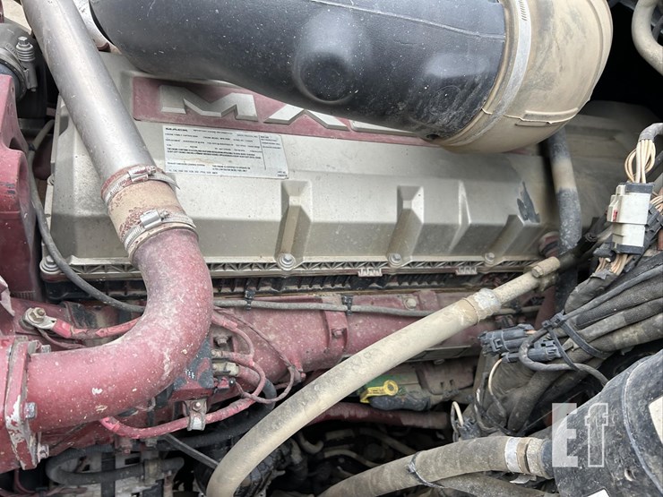 2017-mack-granite-gu713-image-44