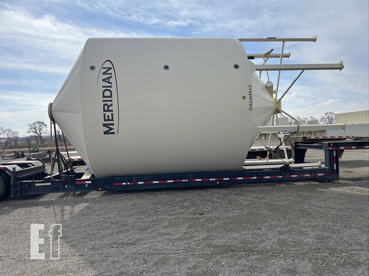meridian-3000-bushel-hopper-bin-(12)-409-image-3