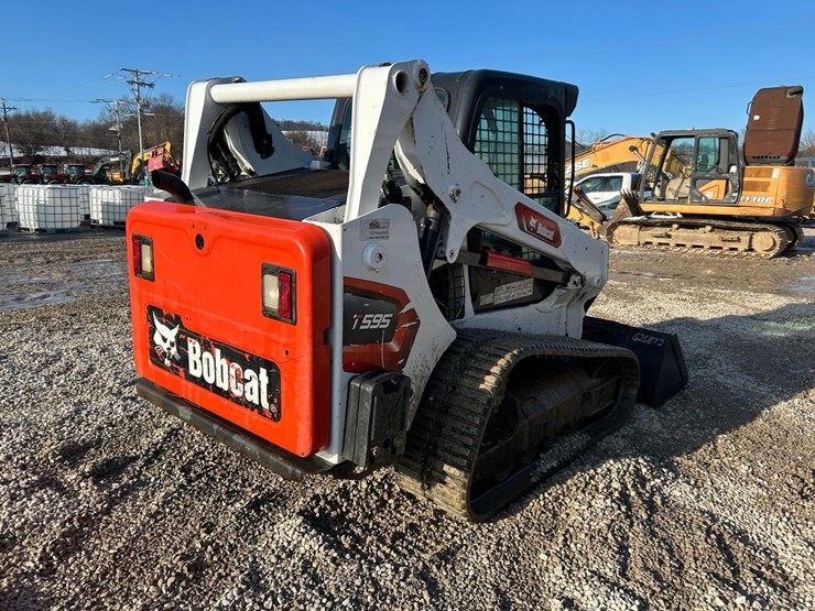 2022-bobcat-t595-image-4