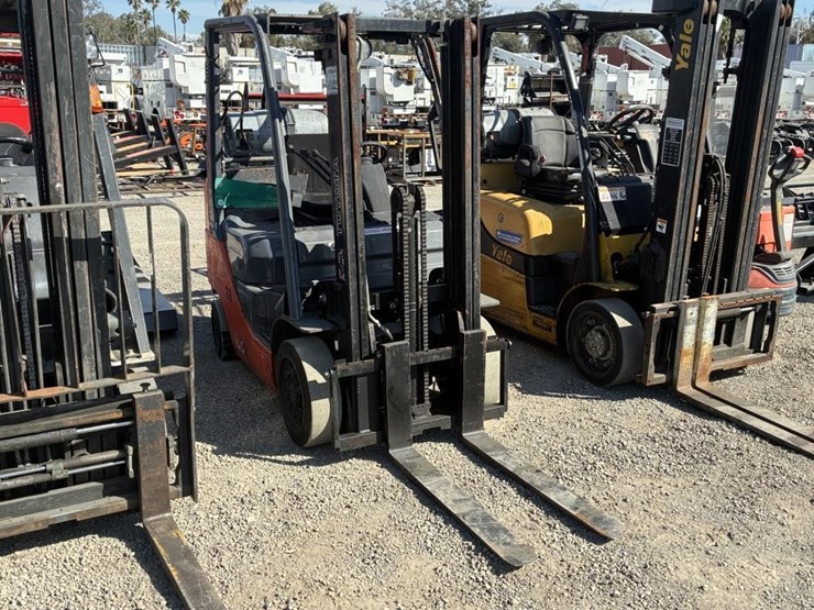 2007-toyota-8fgcu20-image-2