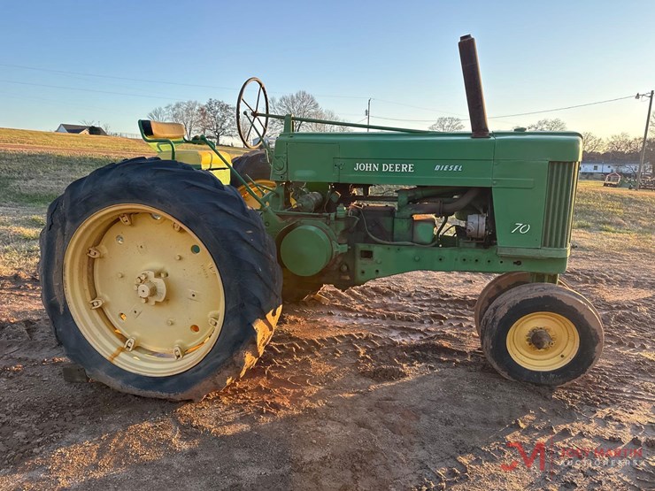 john-deere-70-image-2