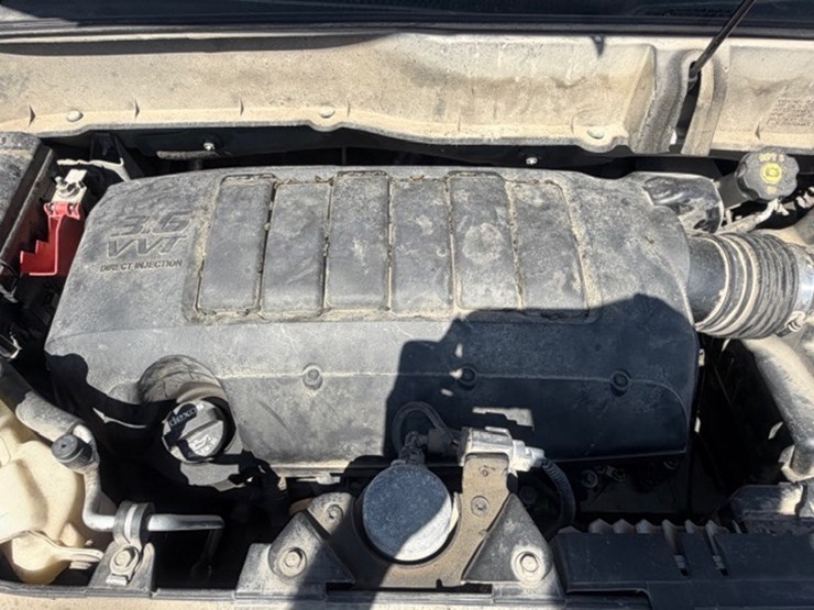 2016-chevrolet-traverse-image-57