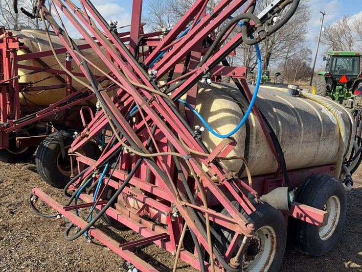hardy-500-gallon-sprayer,-foam-markers,-40-ft-booms-image-6