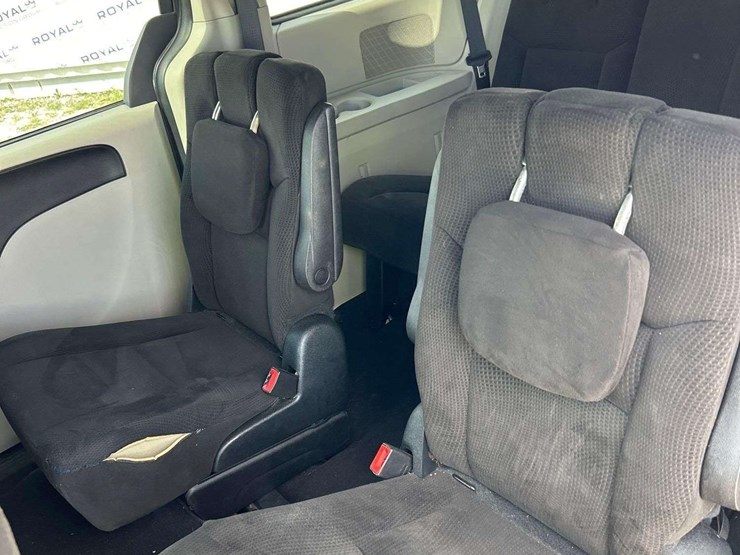 2016-dodge-grand-caravan-image-20