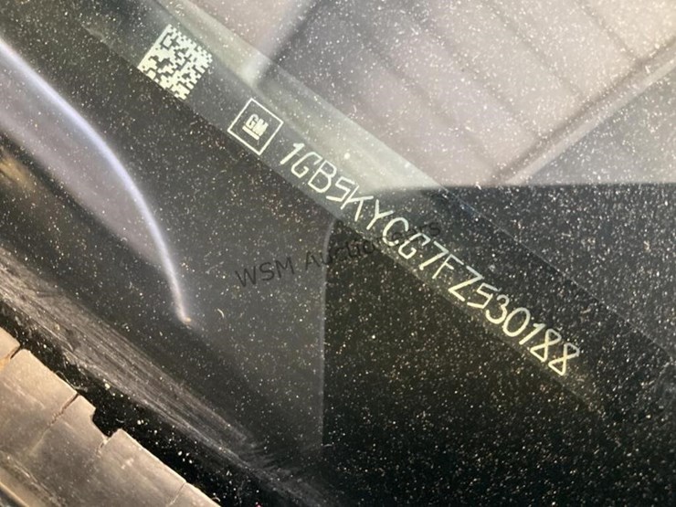 2015-chevrolet-silverado-3500-image-14