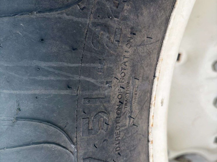 2013-new-holland-boomer-3050-image-7