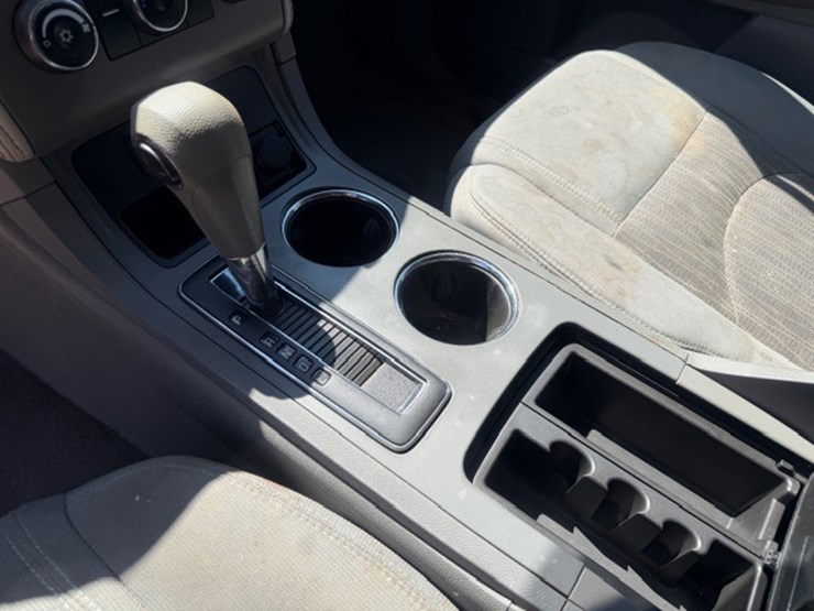 2016-chevrolet-traverse-image-46