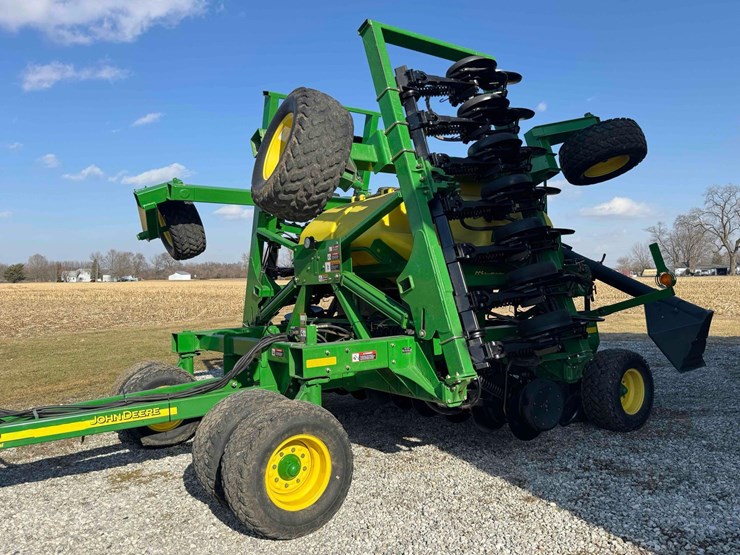 john-deere-1690-image-27