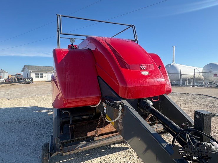 2013-massey-ferguson-2150-image-19